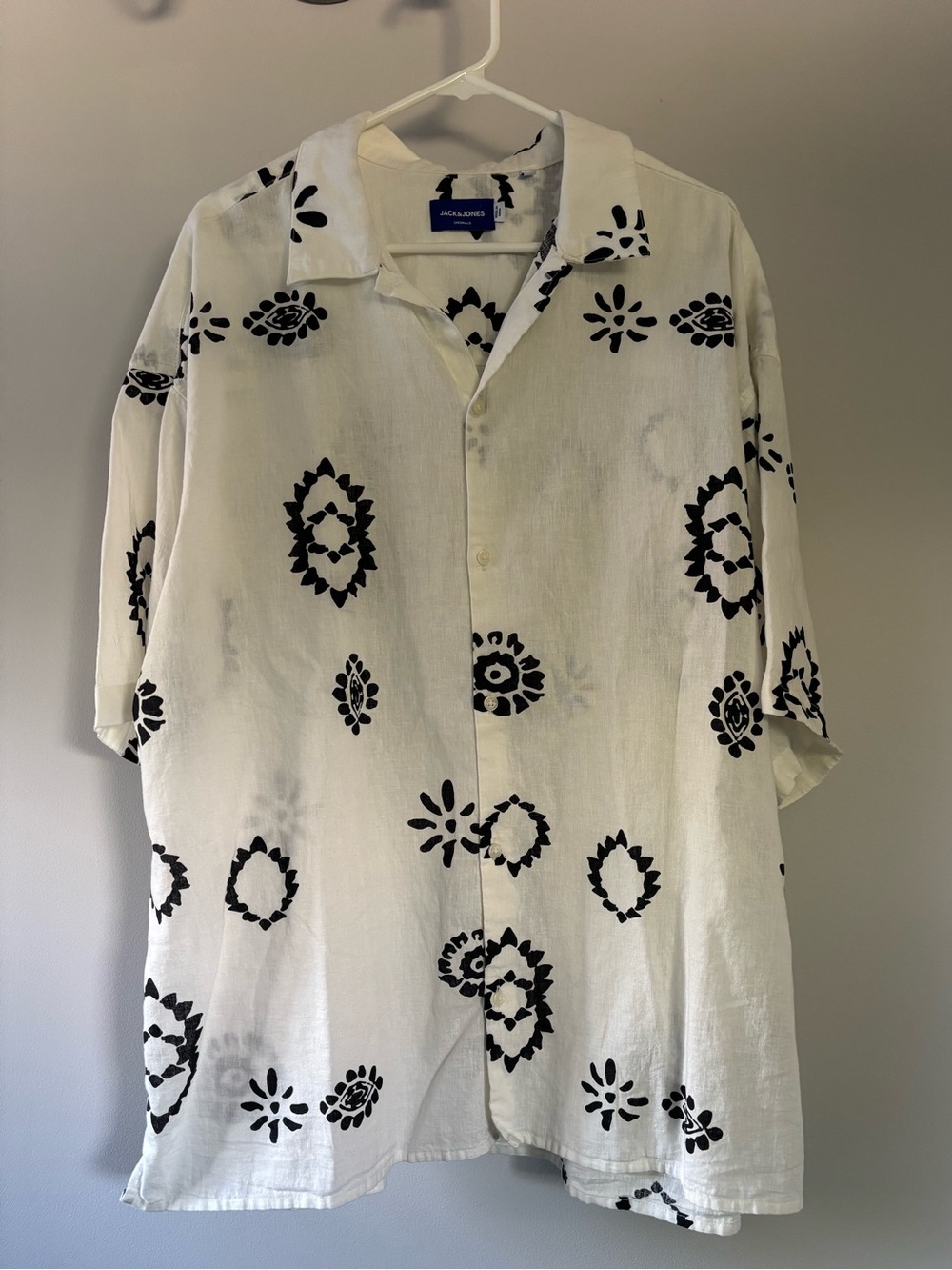 Jack&Jones Men’s Linen Blend White Shirt with Black Geo Print